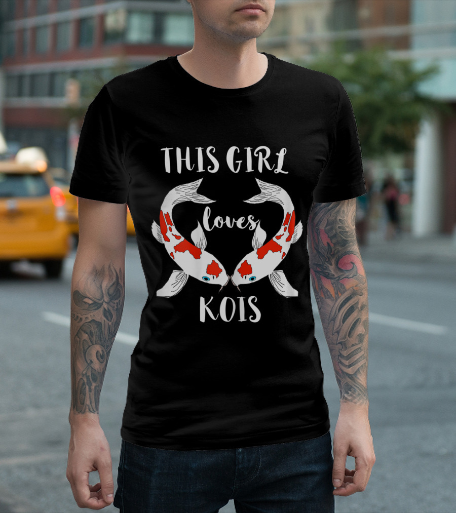 This Girl Loves Kois Carp Fish Nishikigoi T-Shirt