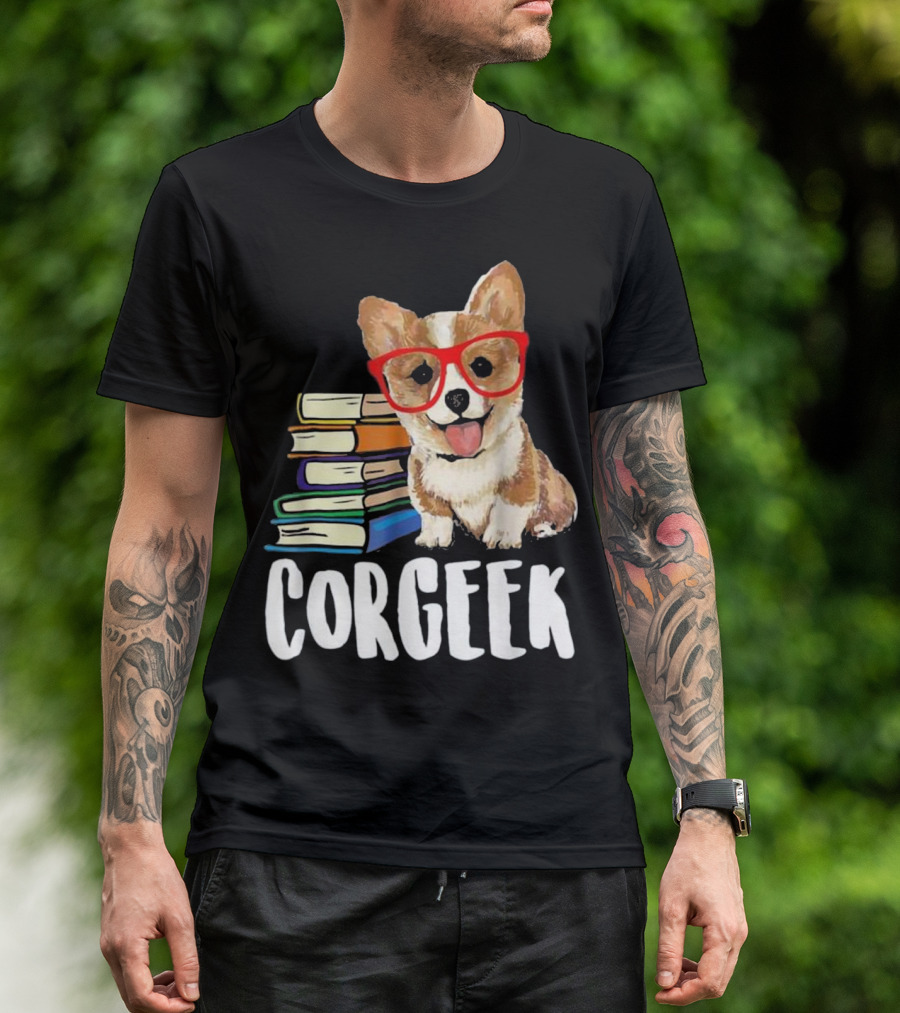 Corgeek Funny Corgi With Glasses Reading Books T-Shirt