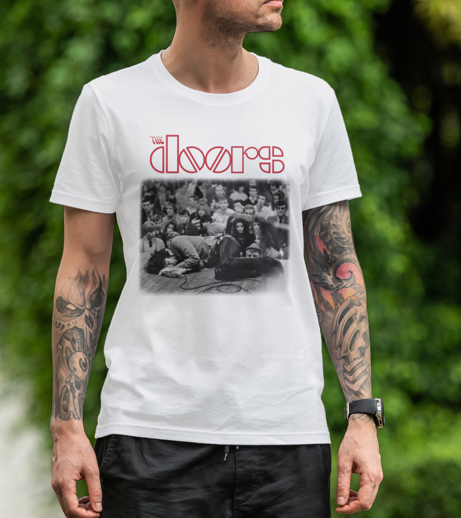 The Doors Vintage Concert Photography Black And White Crowd Scene T-Shirt