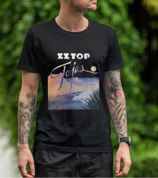 Zz Top Tejas Desert Scene With White Longhorn Under Moon T-Shirt