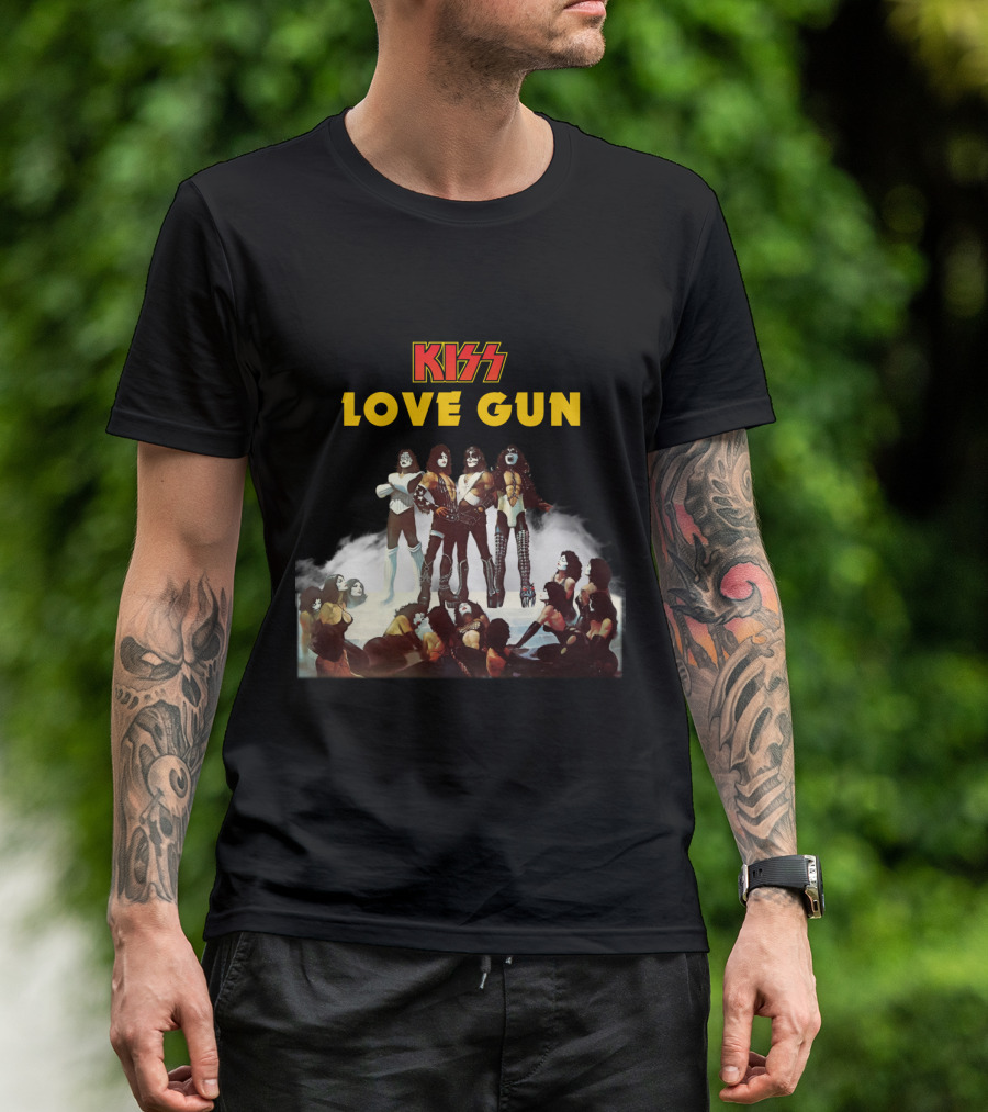 Kiss Love Gun Album Cover T-Shirt