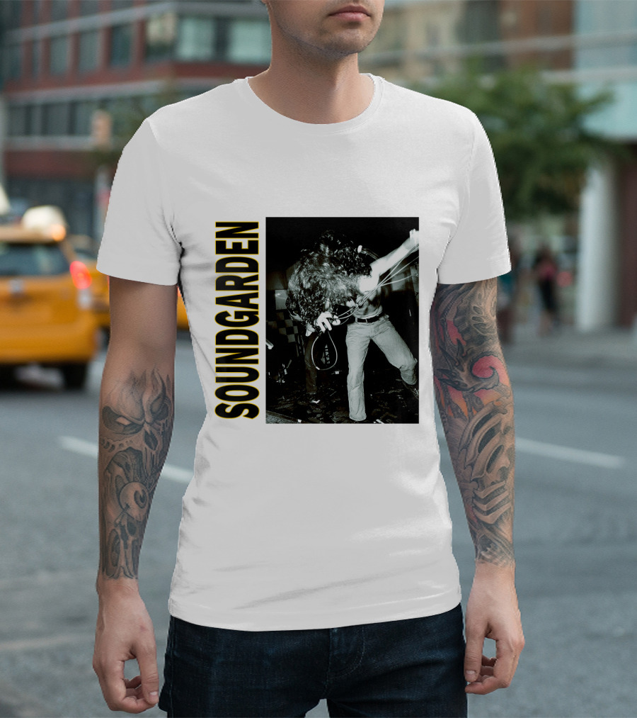 Soundgarden Live Performance Photo Vintage Style T-Shirt
