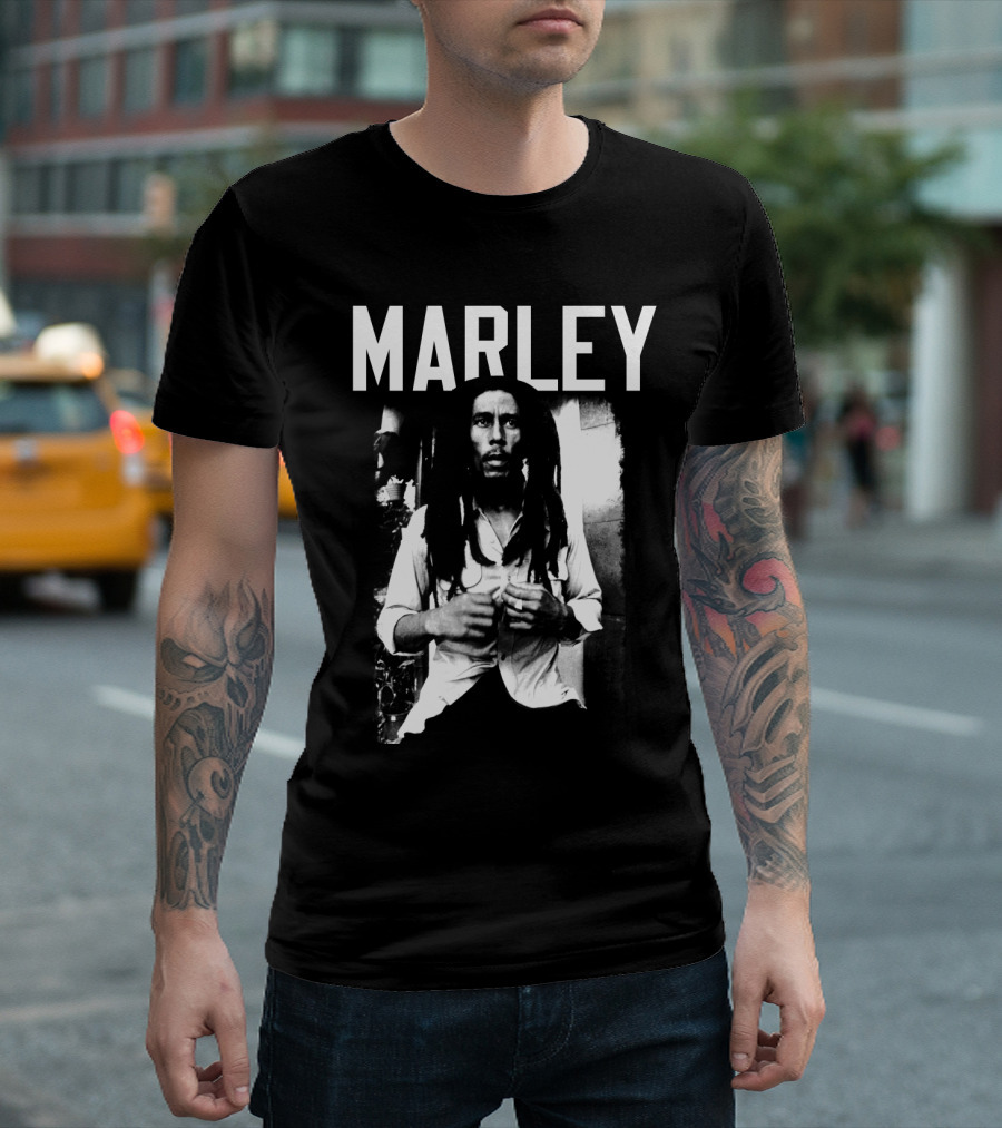 Marley Bml (7) Reggae Legend Iconic Portrait Black And White T-Shirt