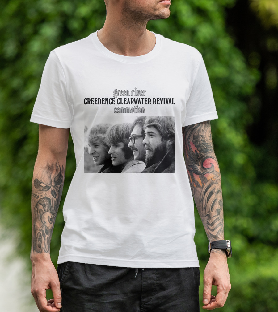 Creedence Clearwater Revival Green River Commotion Band Photo T-Shirt