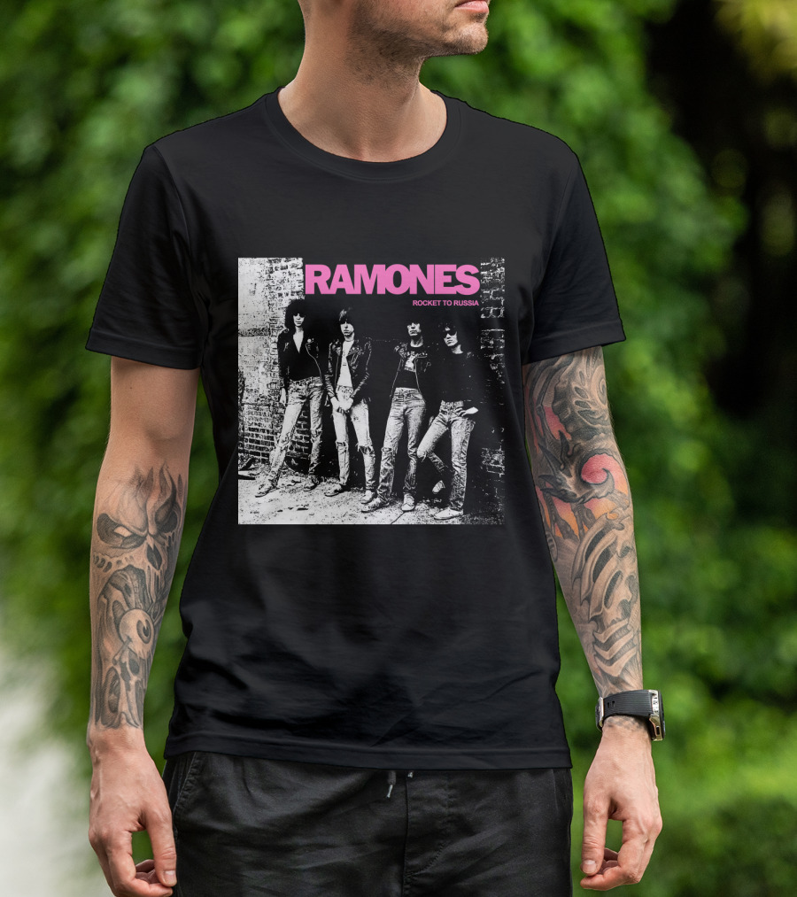 Ramones Rocket To Russia Band Photo Album Cover T-Shirt