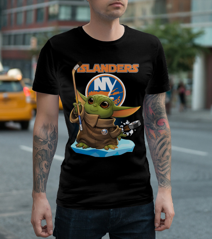 Islanders Ny Baby Yoda Holding Hockey Stick And Puck T-Shirt