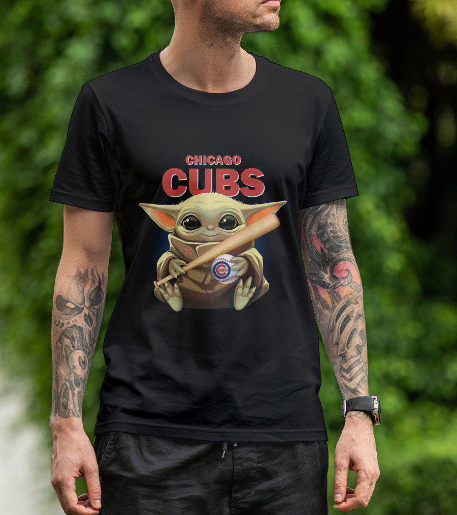 Chicago Cubs Baby Yoda With Baseball Bat T-Shirt