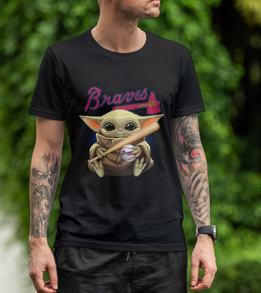 Braves Baseball Baby Yoda Holding Bat And Ball T-Shirt