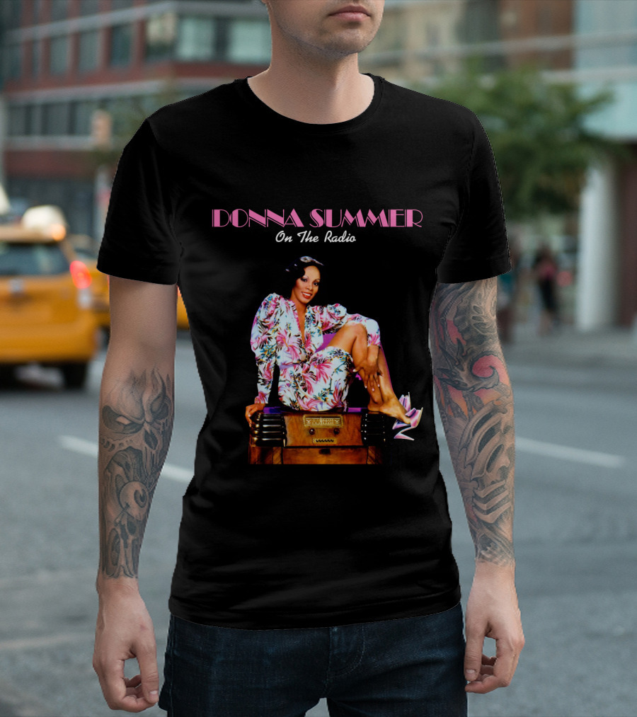 Donna Summer On The Radio 08 Retro Glam Pose T-Shirt