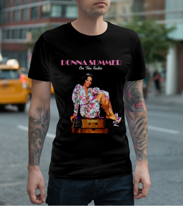 Donna Summer On The Radio 08 Retro Glam Pose T-Shirt