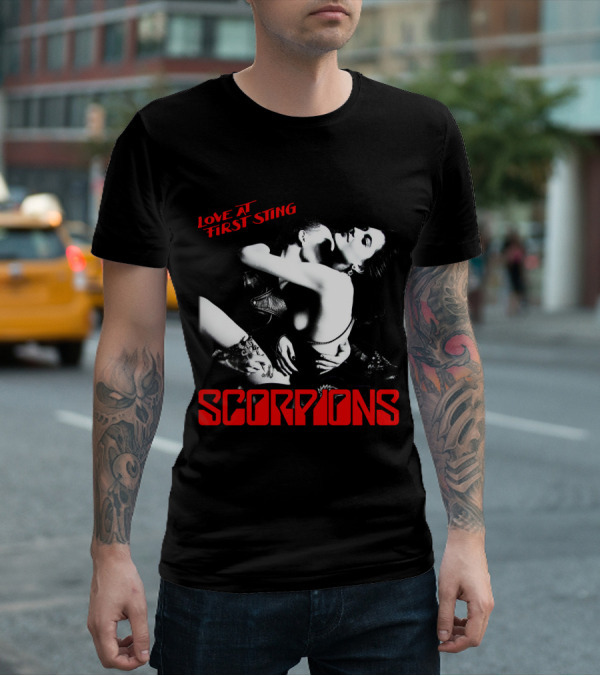 Scorpions Love At First Sting Romantic Embrace T-Shirt