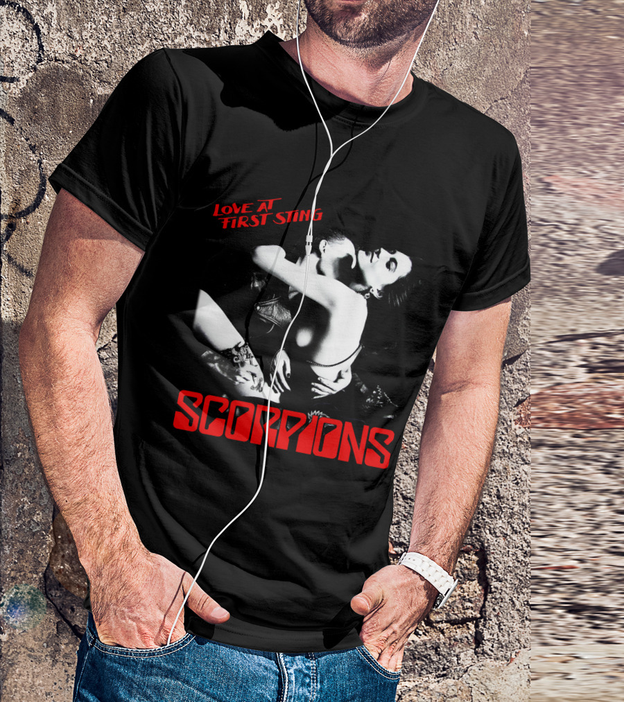 Scorpions Love At First Sting Romantic Embrace T-Shirt