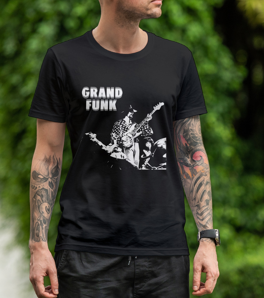 Grand Funk Railroad Live Concert Performance Retro Style T-Shirt