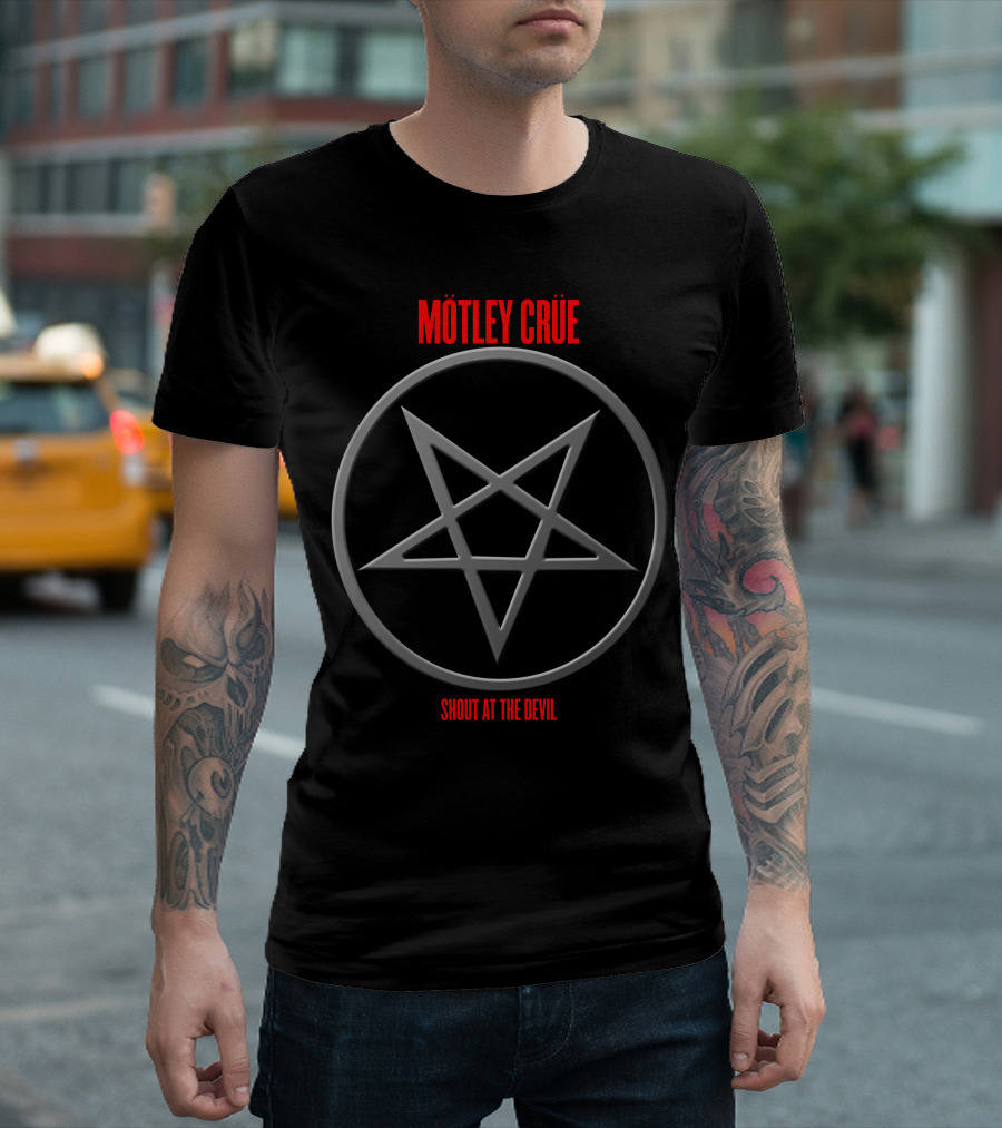 Mötley Crüe Shout At The Devil Pentagram T-Shirt