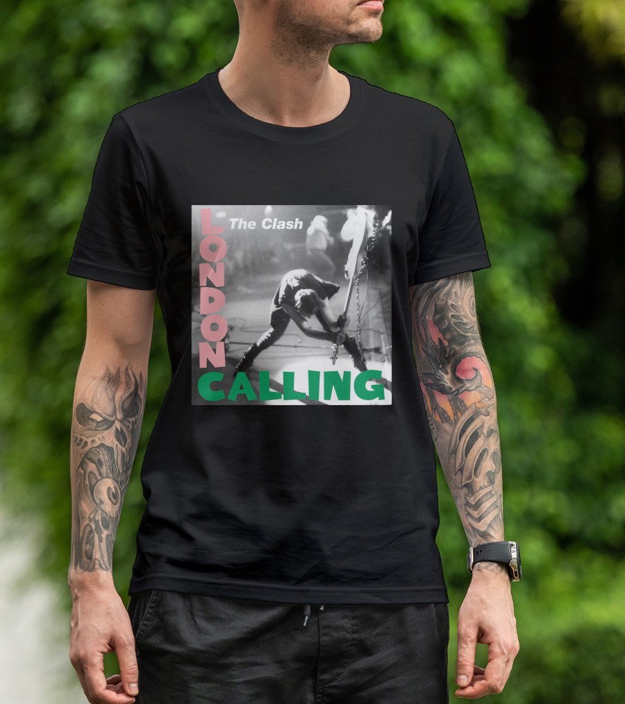 The Clash London Calling Album Cover Black And White Photo Iconic Rock Band T-Shirt