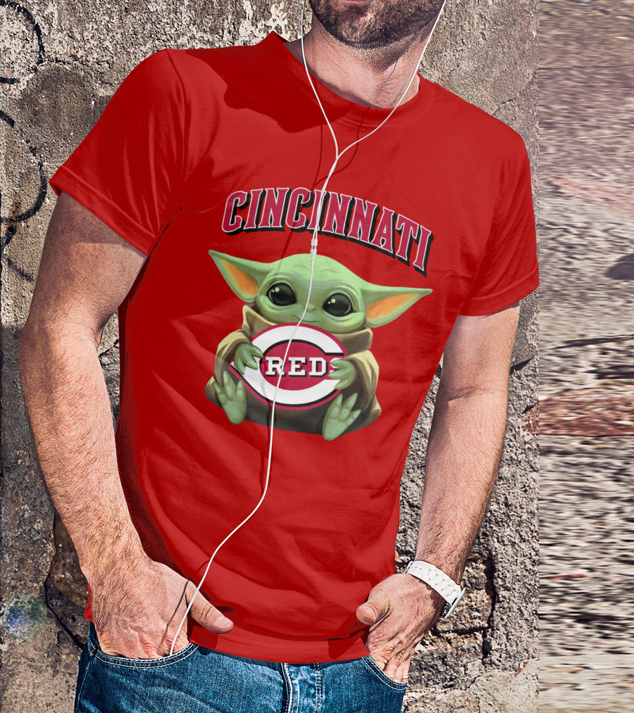 Cincinnati Reds Baby Yoda T-Shirt