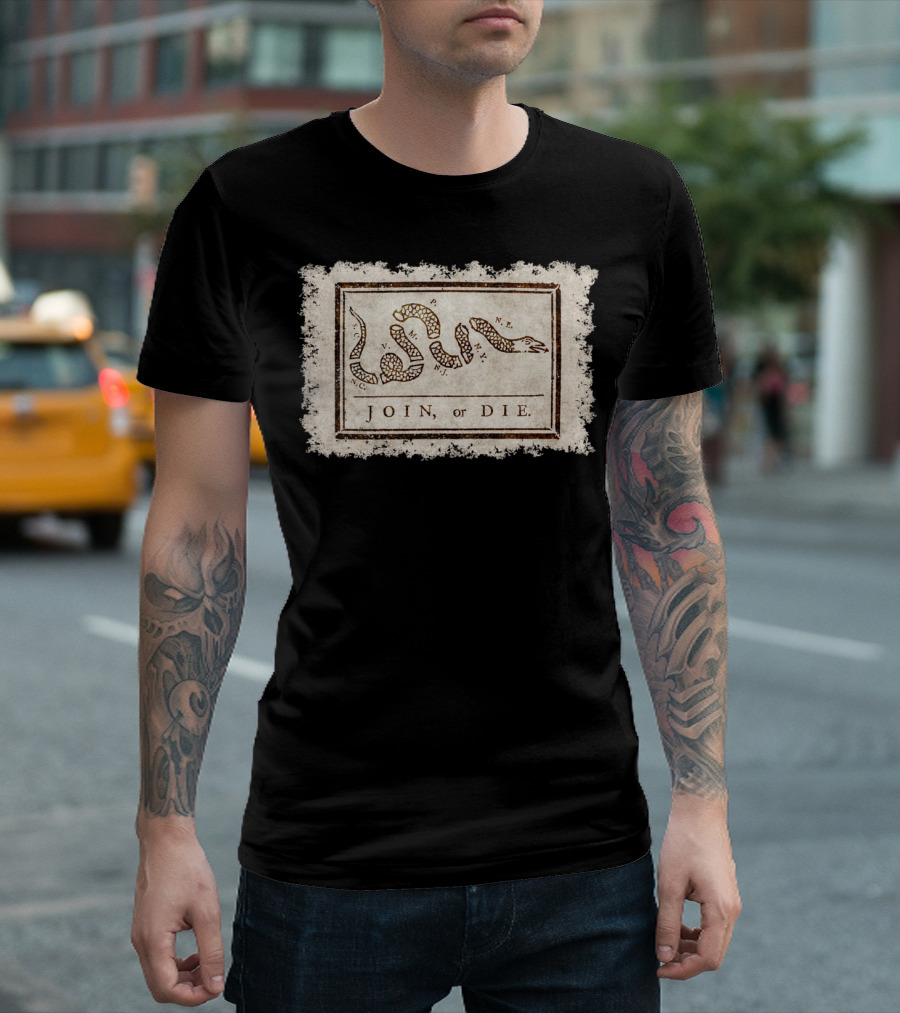 Join Or Die Snake Political Cartoon Benjamin Franklin Historical T-Shirt