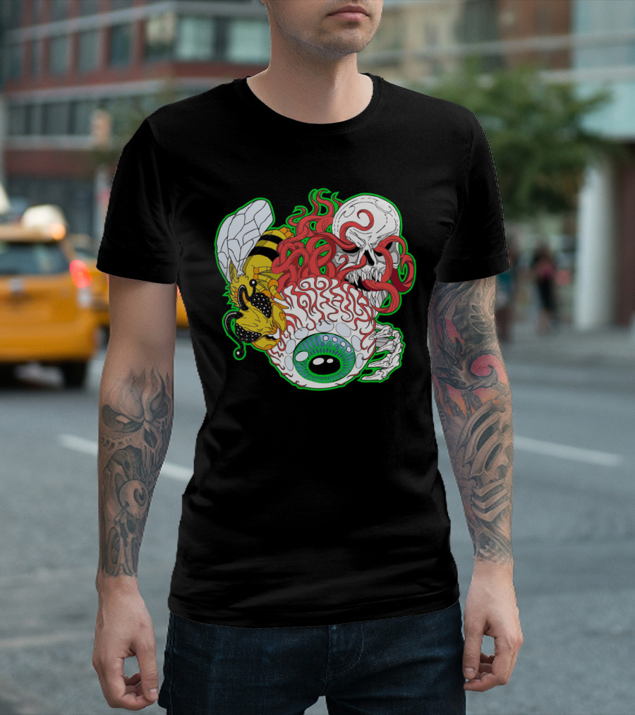Eye of Cthulhu Skull Bee Tentacles T-Shirt