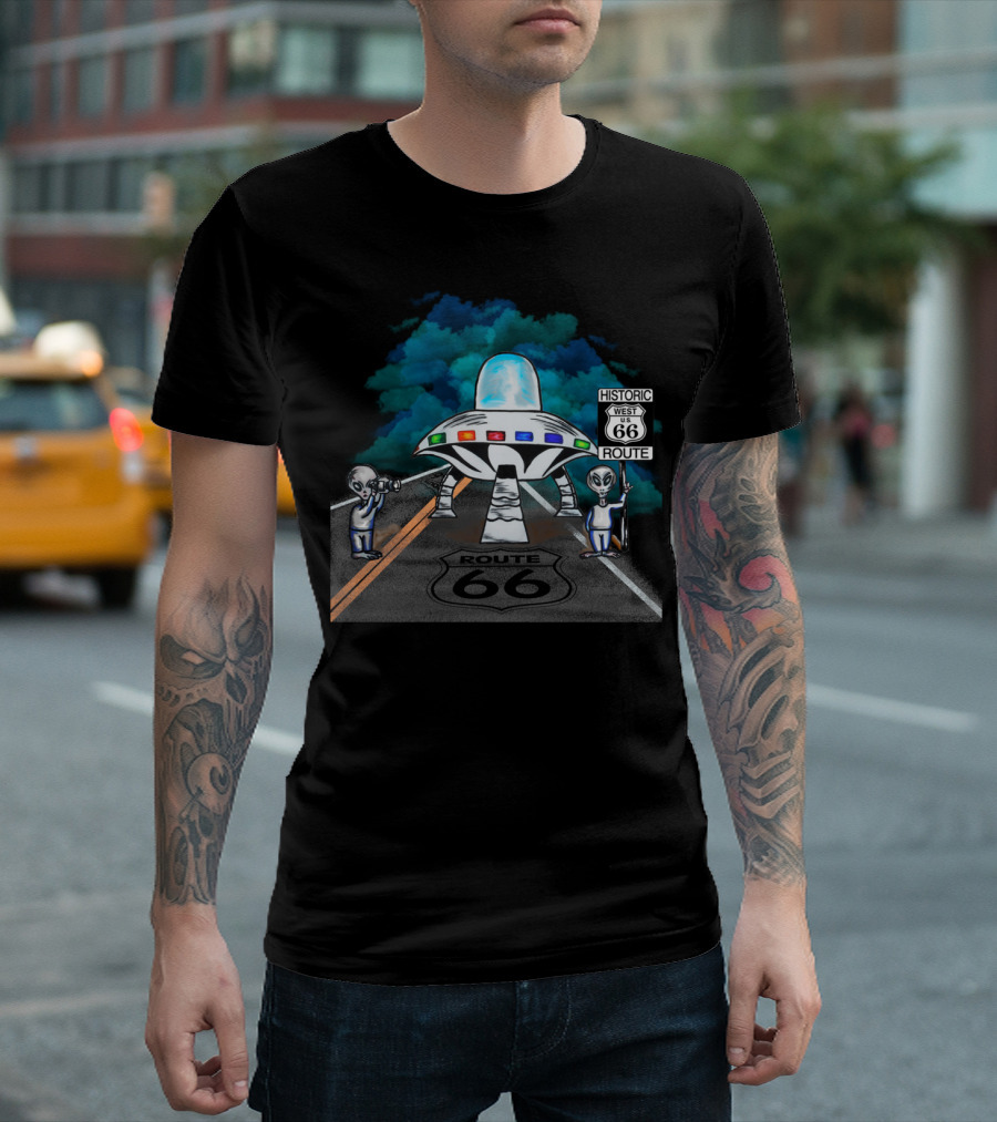 Historic Route 66 Alien Encounter with UFO T-Shirt