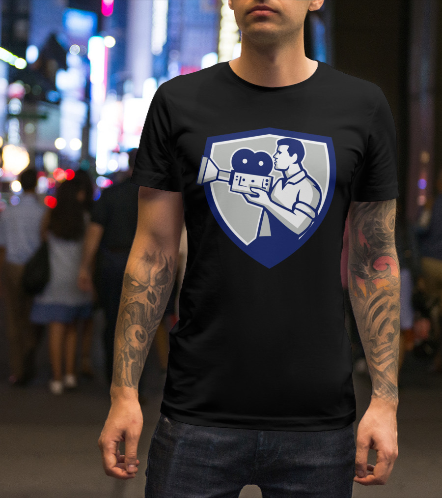 Cameraman Cradling Vintage Movie Camera Crest T-Shirt
