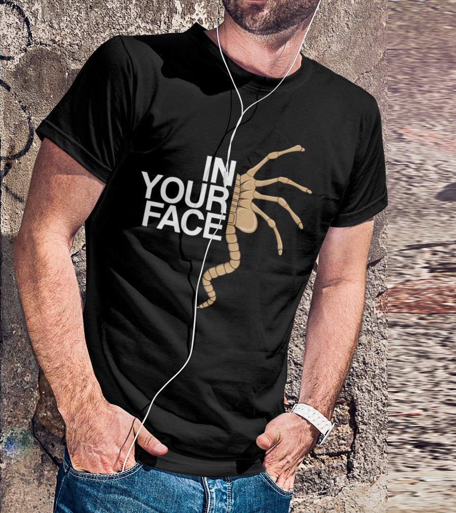 IN YOUR FACE Hugger Alien Creature T-Shirt