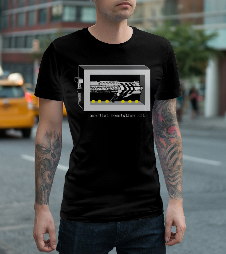 Conflict Resolution Kit Gun in Display Box T-Shirt