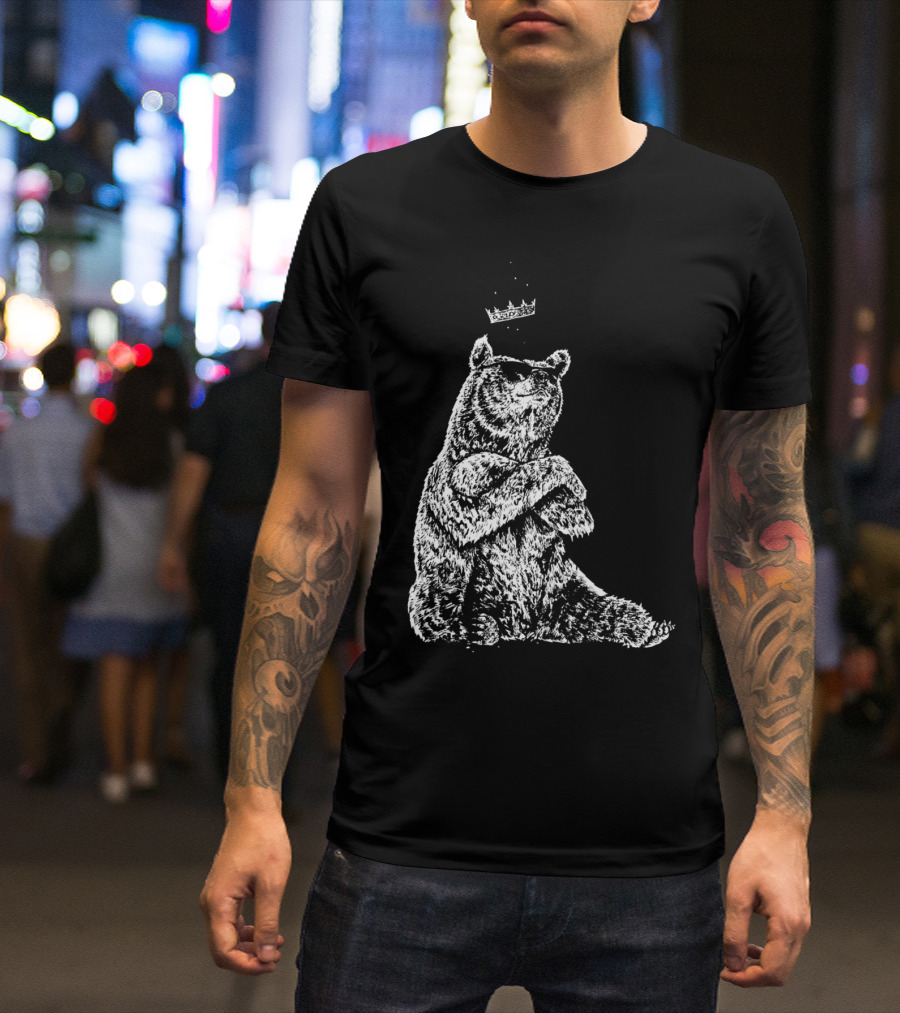 Cool Bear Crown Sunglasses Relaxed Sitting T-Shirt