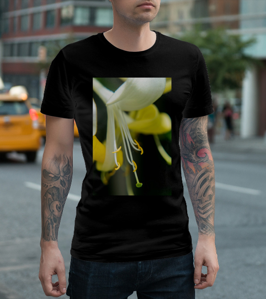 Close Up Art Prin Honeysuckle Blossom T-Shirt