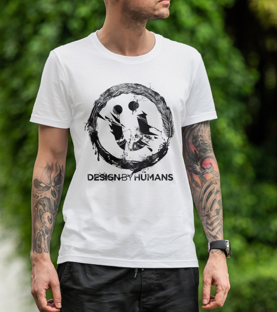 DESIGNBYHUMANS Artist Series Feathered T-Shirt
