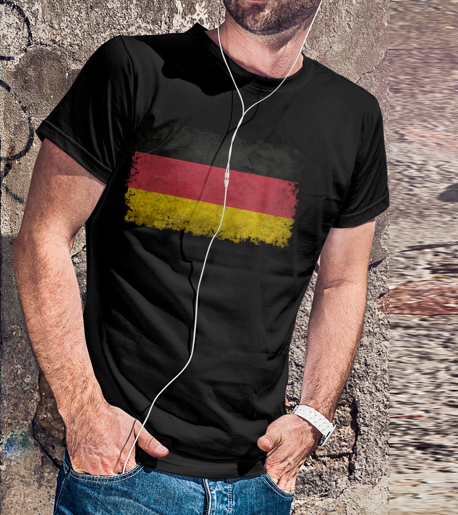 Vintage Style German Flag Distressed Grunge Look T-Shirt