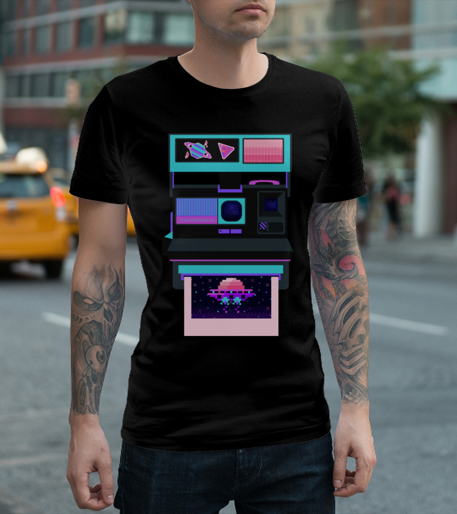 Instaproof Instantaneous Pixel UFO Retro Print T-Shirt