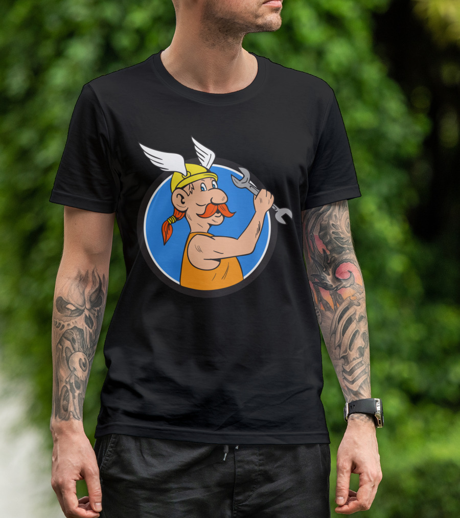 Viking Repairman With Winged Helmet Holding Spanner In Circle T-Shirt