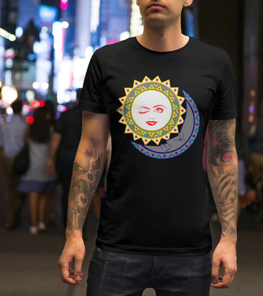 Dia Y Luna Sun Winking Face And Crescent Moon T-Shirt