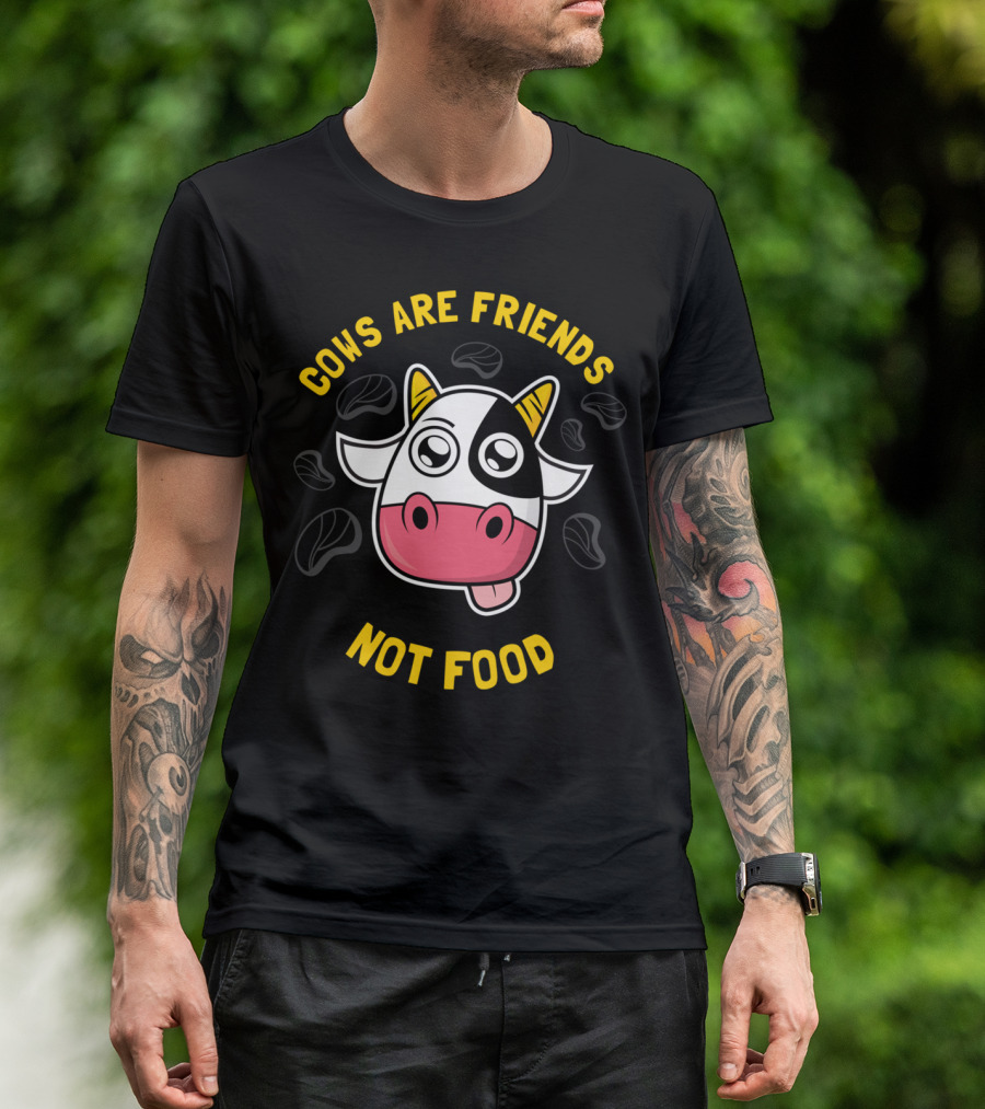 Cows Are Friends Not Food Cartoon Cow Surrounded By Leaves T-Shirt