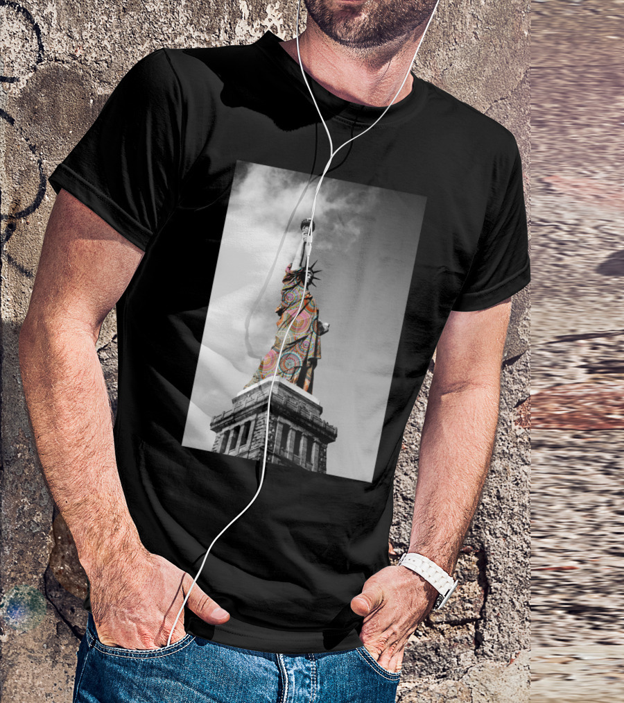 Funky Landmark Ny Statue Colorful Psychedelic T-Shirt