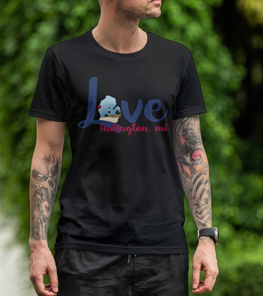 Love Ludington MI Lighthouse Heart Michigan Map T-Shirt