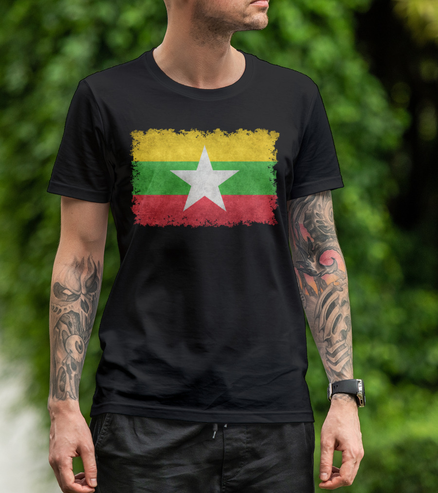 Myanmar Flag Vintage Style Rugged Grunge Effect T-Shirt