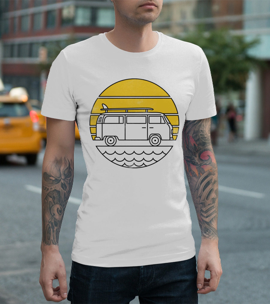 ROAD TRIP Vintage Van Surfboard Sunset Ocean Scene T-Shirt