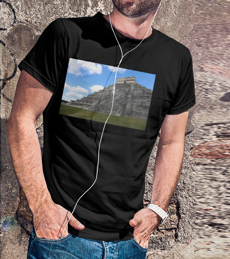 Chichen Itza Temple Of Kukulcan Pyramid Majestic Landmark Sou T-Shirt