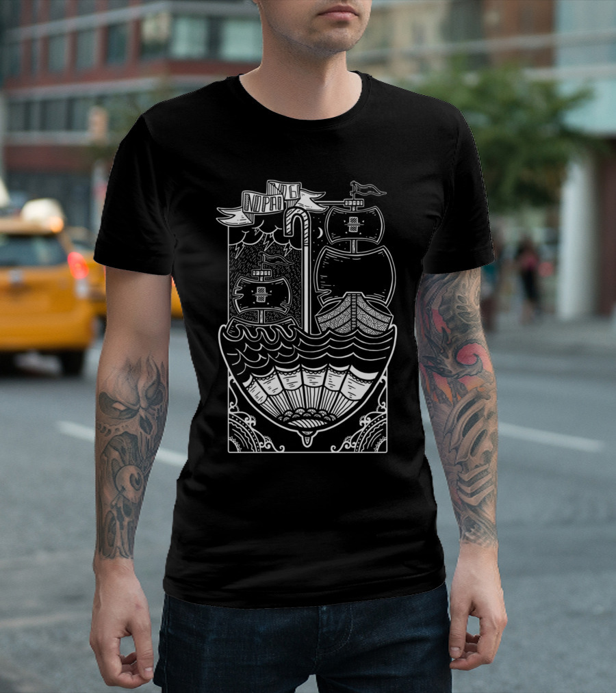 No Pad No Life Risk Adventure Ship Ocean Waves T-Shirt