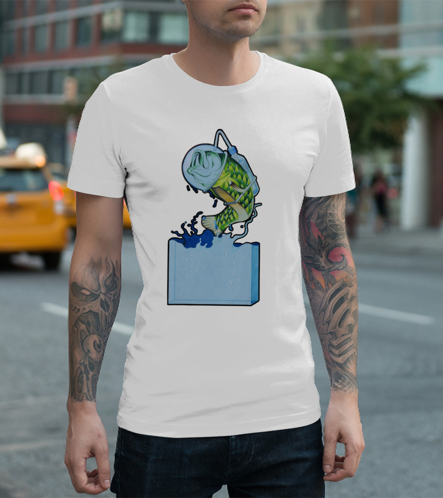 One Giant Leap For Fishkind Astronaut Fish Breaking Free Of Water Helmet And Space Suit T-Shirt
