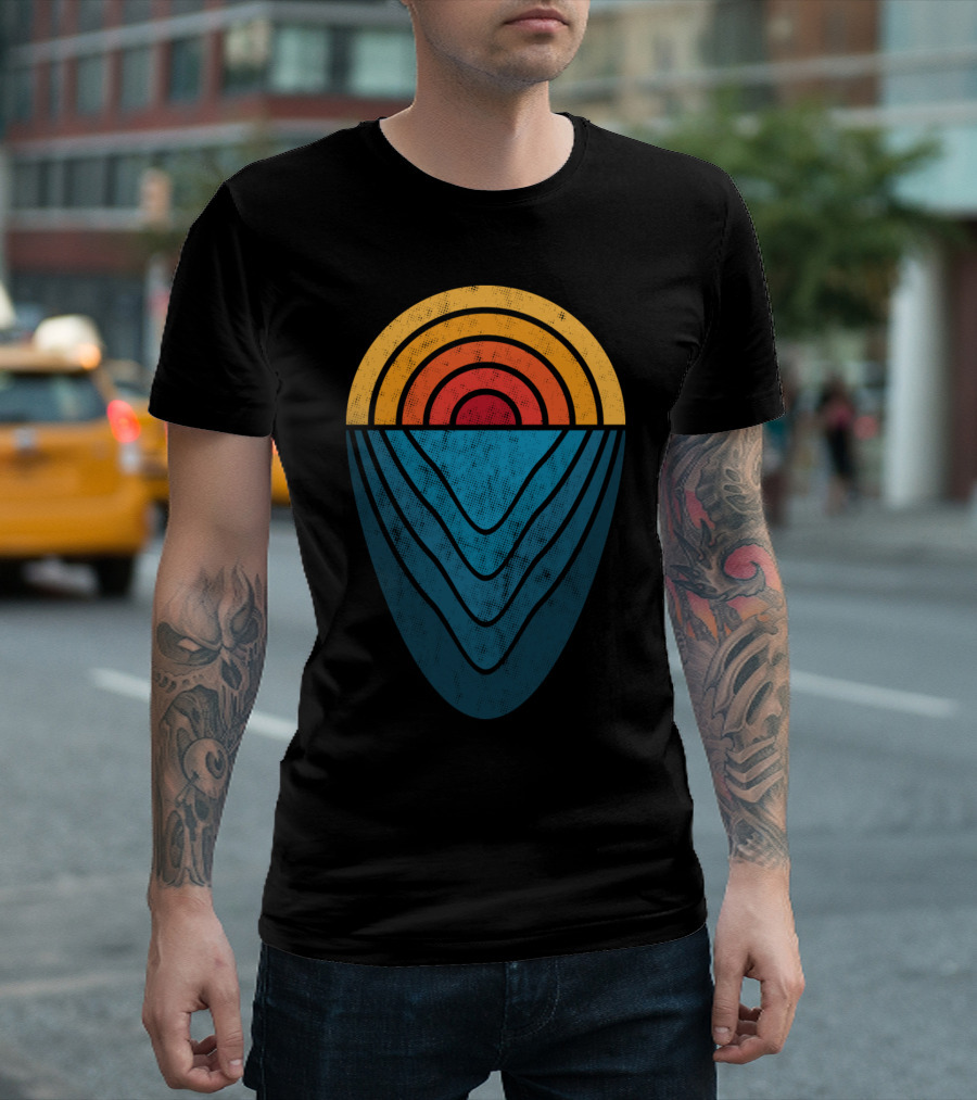 Sun Ocean Retro Geometric Waves T-Shirt