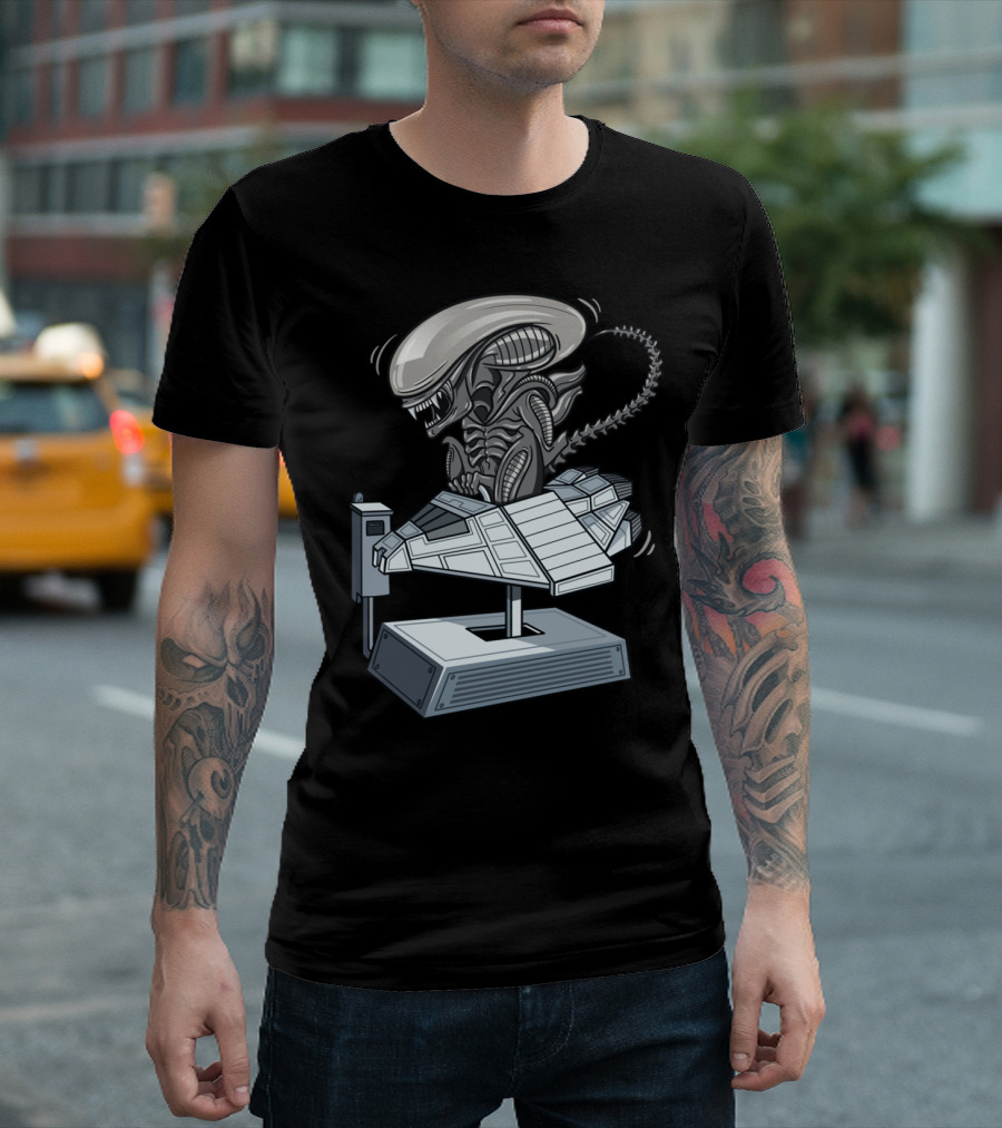 I Wanna Ride Alien Xenomorph Coin Operated Spaceship T-Shirt