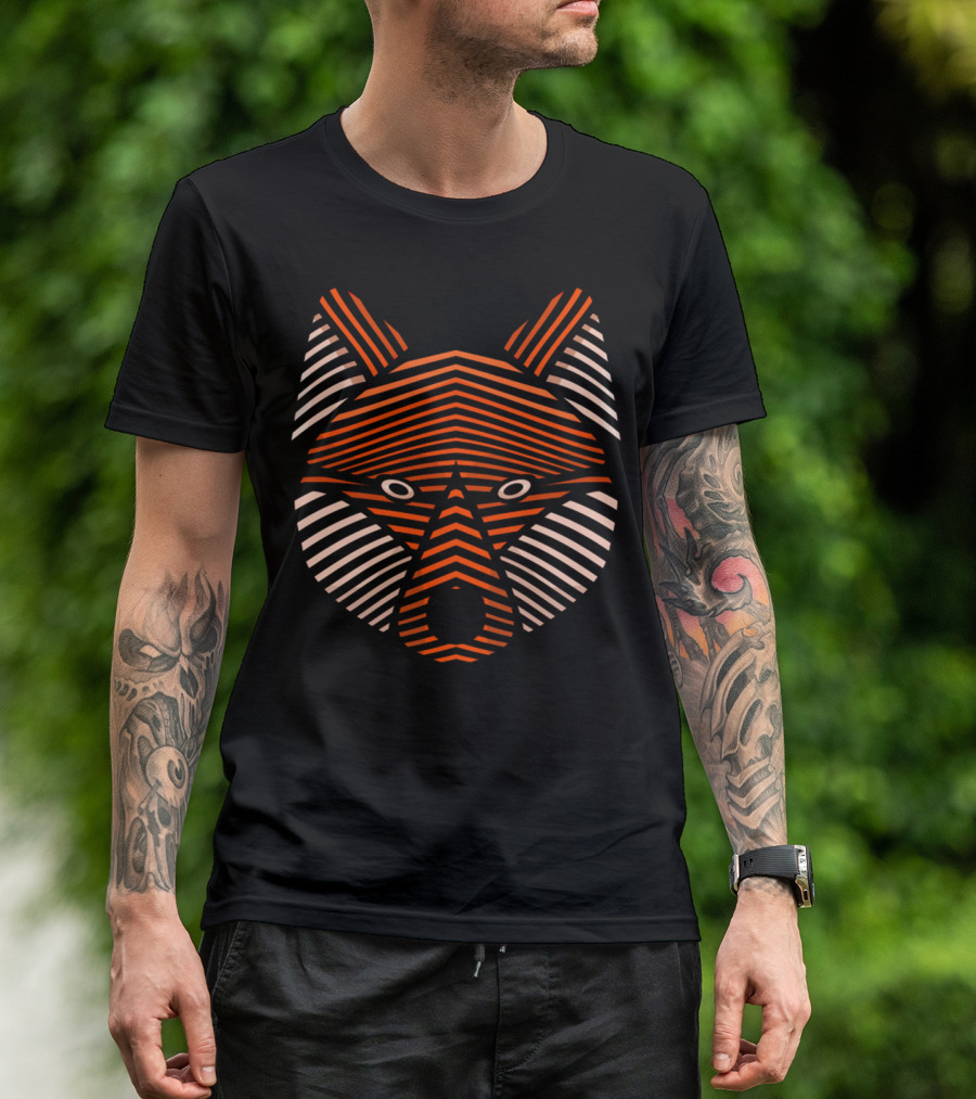 Wolf Face Line Art Striped Geometric T-Shirt