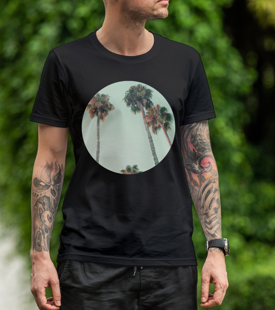 Palm Trees At Sunset Serene Sky Circle T-Shirt