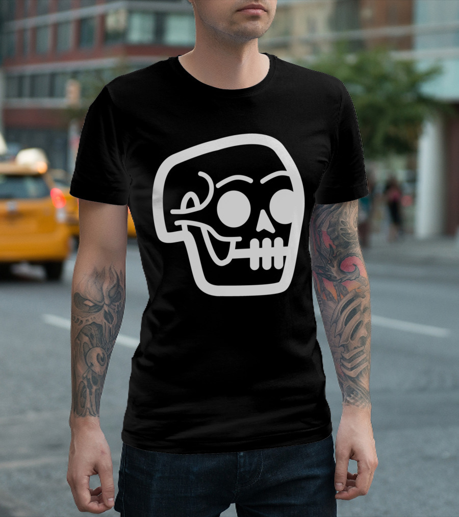 Skll Skull Outline Bold Minimalist T-Shirt