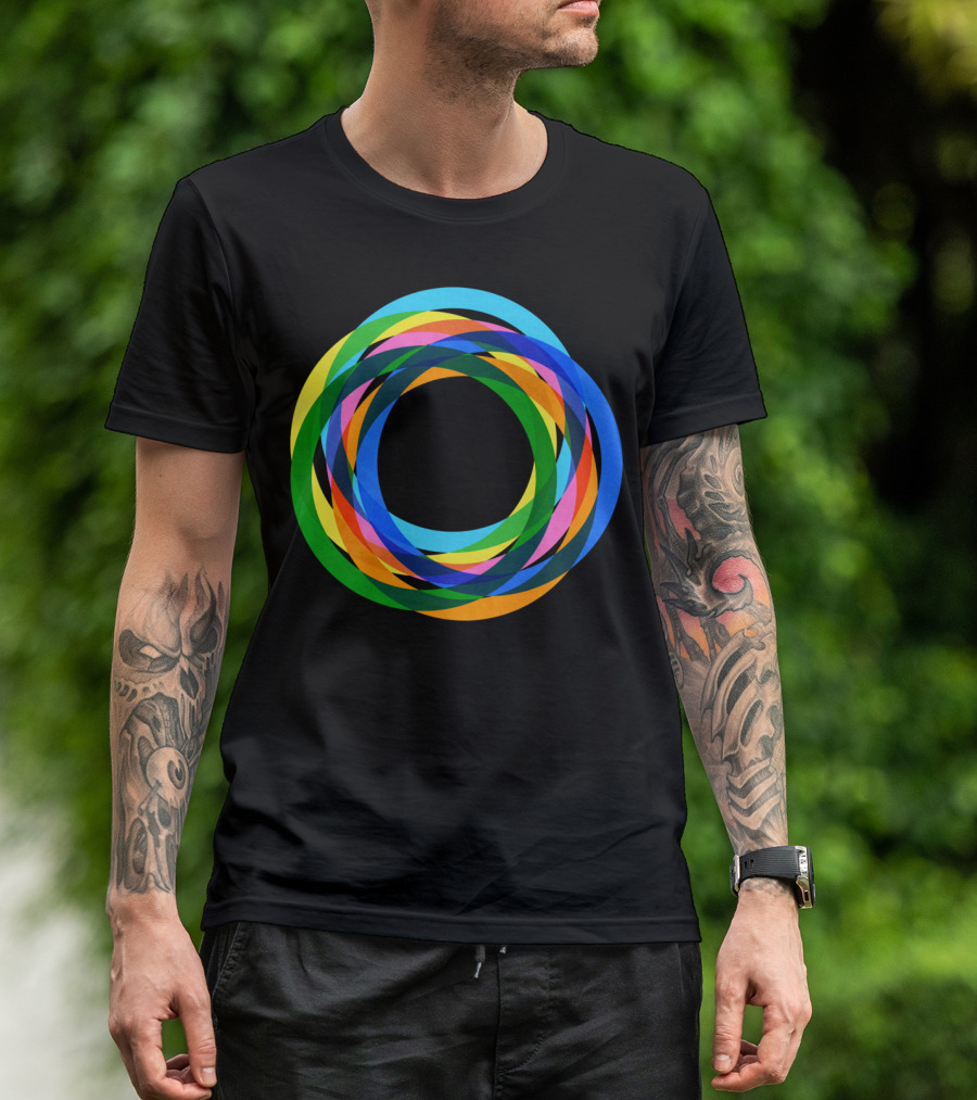 Retro Vibrant Overlapping Rainbow Circles T-Shirt
