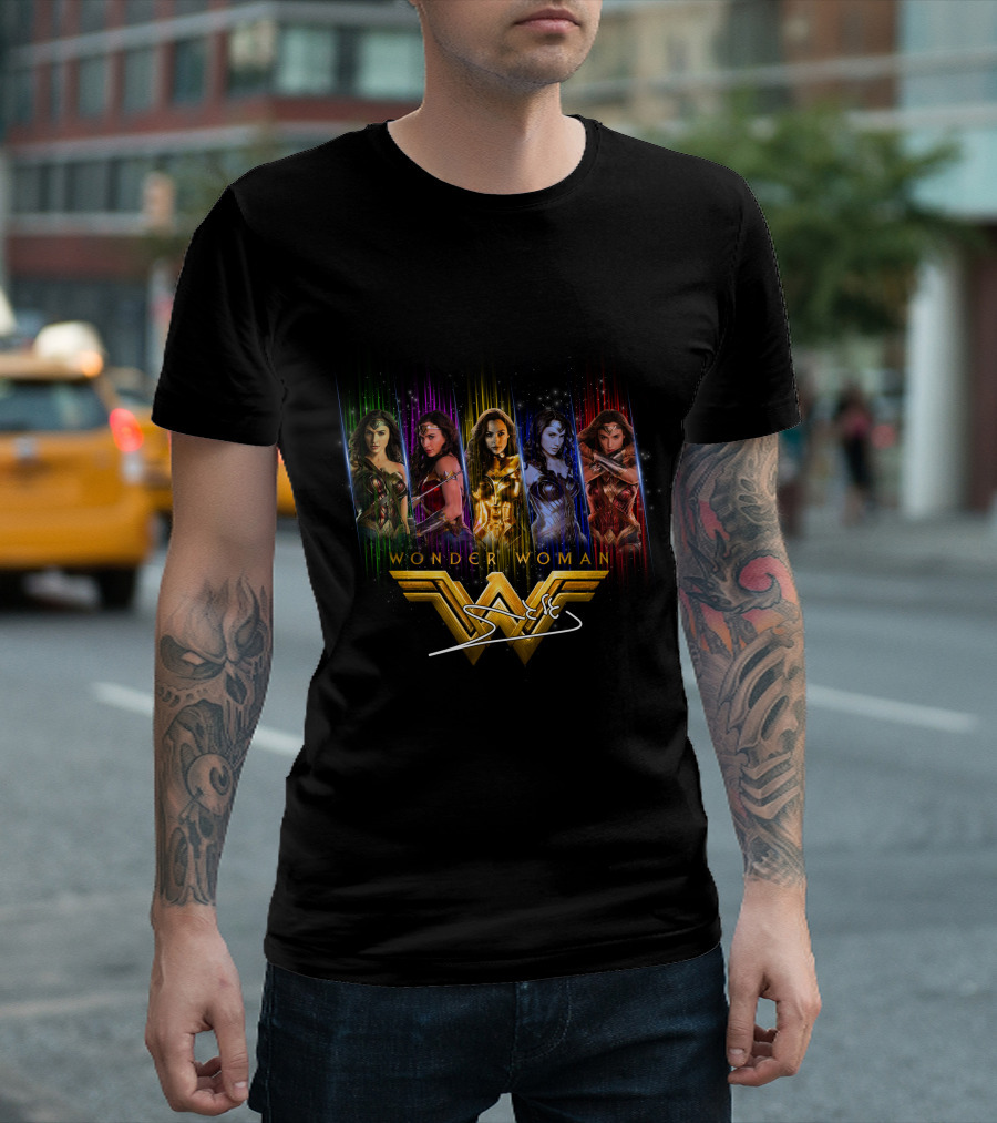WONDER WOMAN WW LOGO MULTICOLOR SIGNATURE T-Shirt