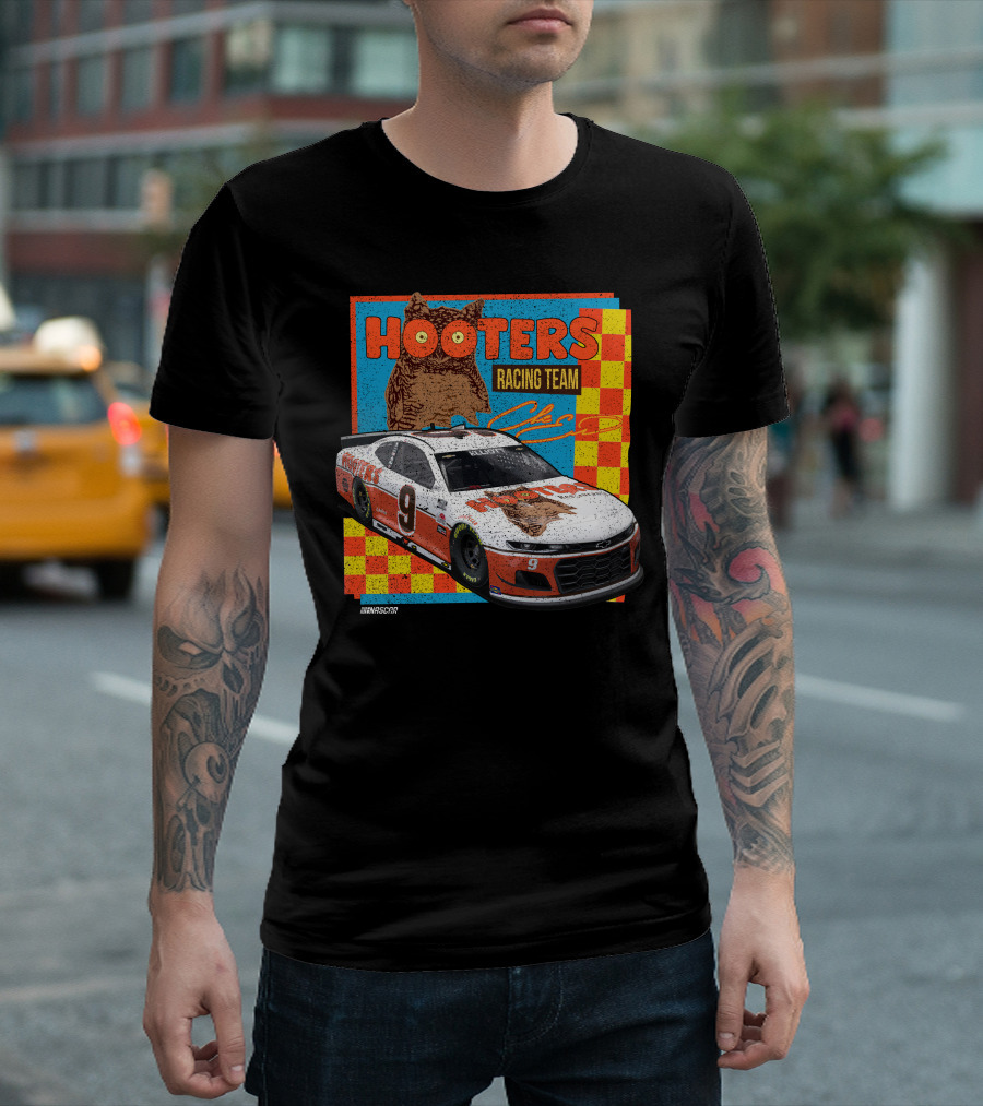 Hooters Racing Team NASCAR Car CE06 T-Shirt