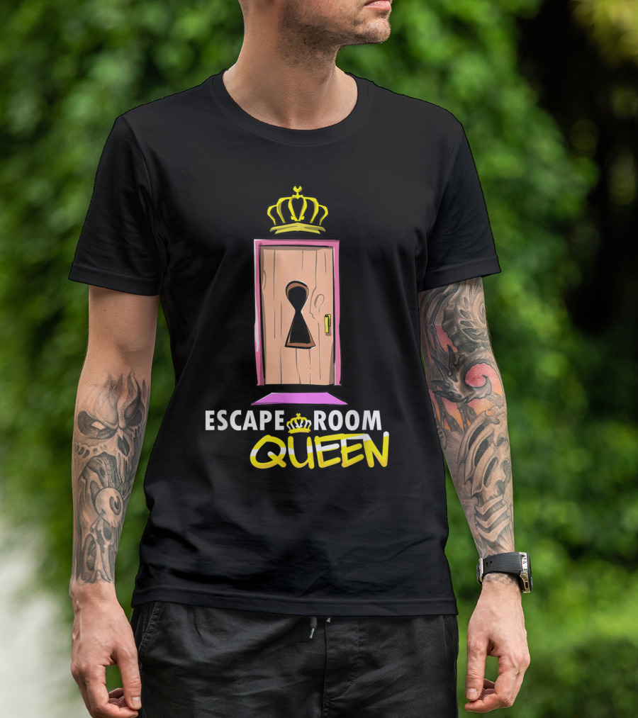 Escape Room Queen Keyhole Door Crown T-Shirt